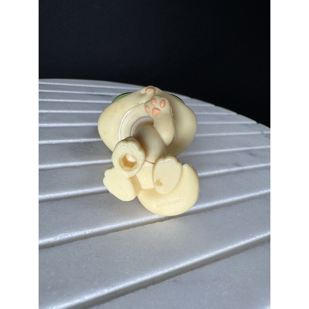 Littlest Pet Shop Authentic LPS Sassiest Cat #832 Cream Green Eyes 2008 Hasbro - Picture 7 of 8